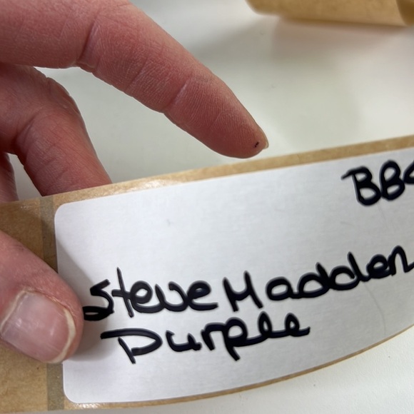 Steve Madden Purple Vegan Crossbody Purse Handbag with Gold Accents - Picture 2 of 6